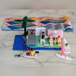 Vintage 1994 LEGO® System Town Cabana Beach 6410, Five building Styles.
